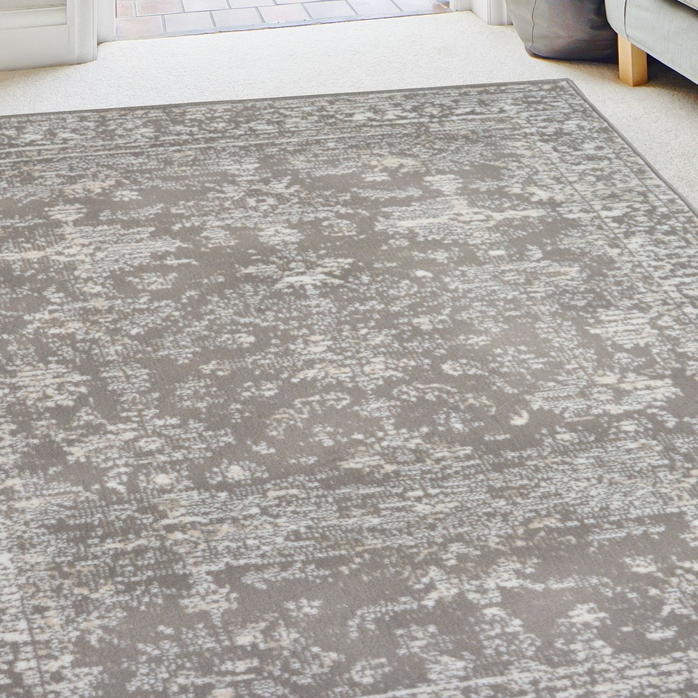 Maestro New Trad Traditional Vintage Rugs in Natural